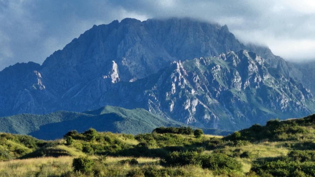 沿太子山旅游大通道，沿途皆是人间仙境