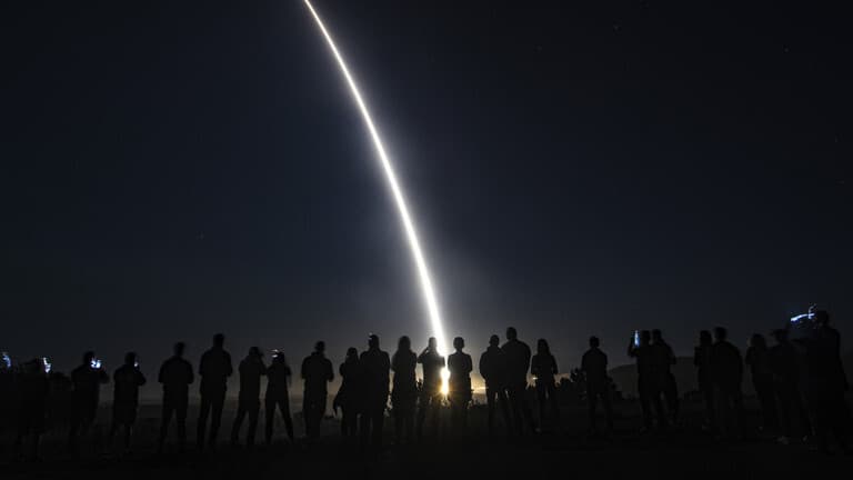 美国核武库数据首次解密：揭秘3748枚核弹头的现状