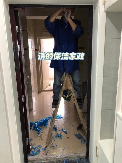 门上的粘胶怎么去除？多种实用解决方案