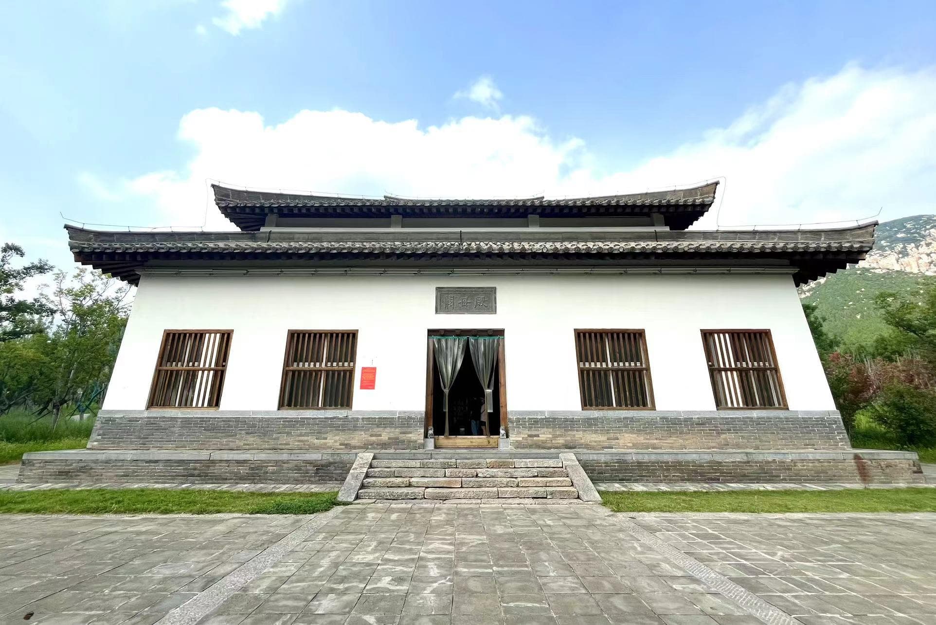 登封“天地之中”建筑群：汉阙书院见证千年礼制文化