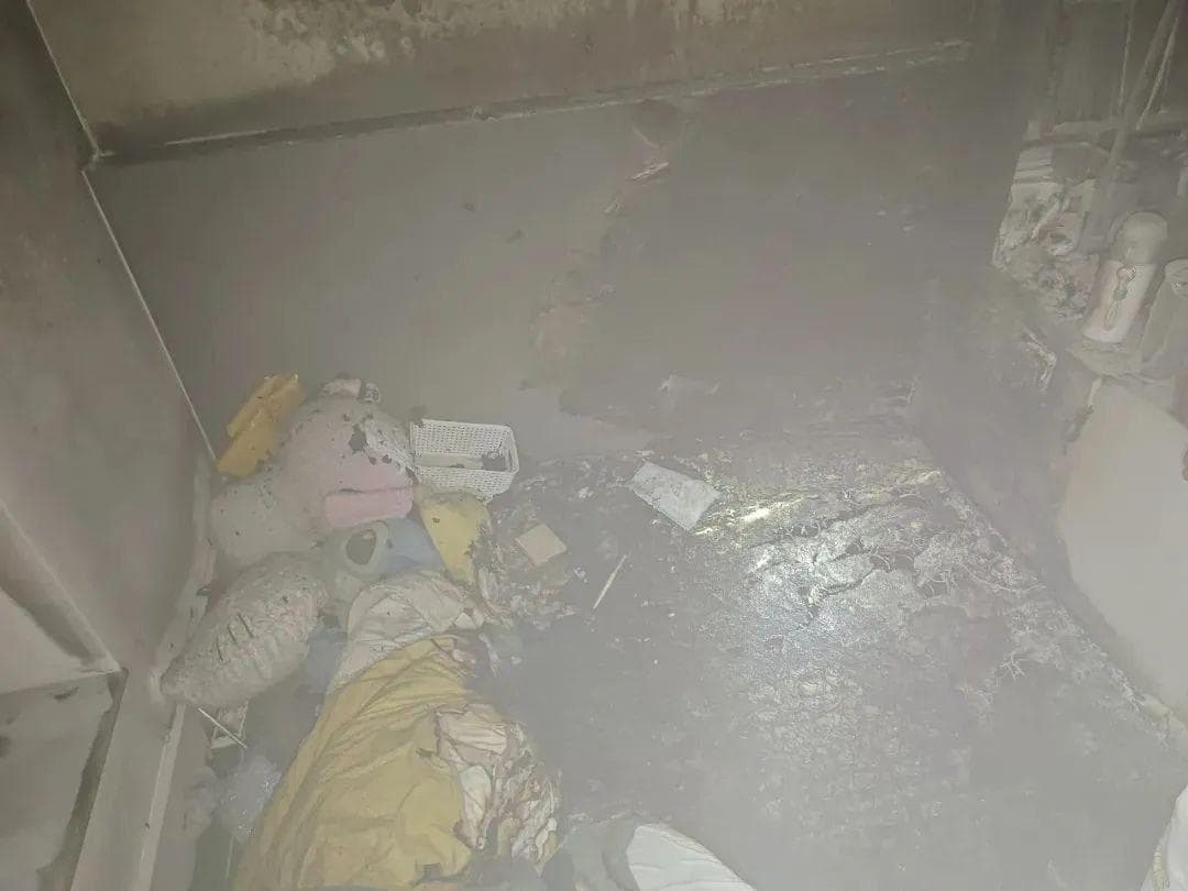 危险！充完电，请及时拔掉充电器