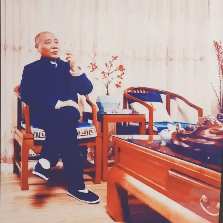 腰椎间盘突出会引起耻骨疼痛吗？
