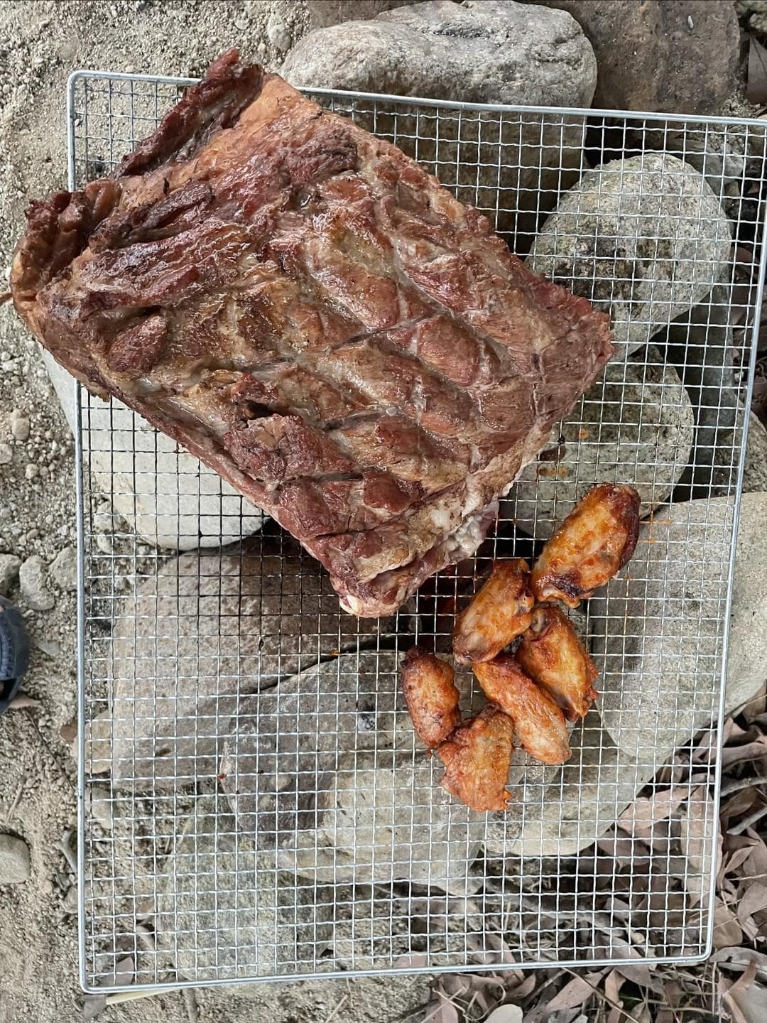 户外烧烤秘籍：解锁炭火撒盐的美味魔法