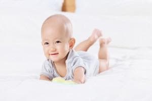 注意小孩腹部被踢预防，及时就医检查