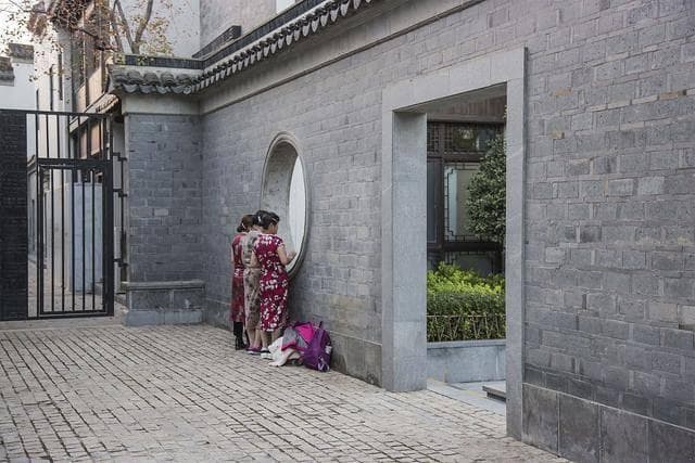 探访南京老门东，品味传统美食记忆，八样果子与怀旧零食之旅