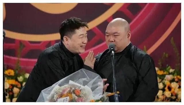 德云社又一匹黑马，沈阳相声专场圆满成功，张鹤伦实力直逼岳云鹏