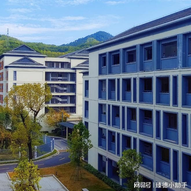 从迷茫到清晰：高中开学后职业规划初探与个人兴趣定位