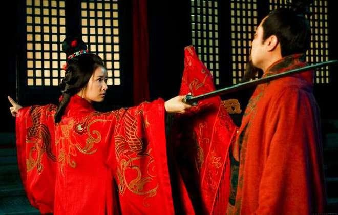 蜀汉政权为什么一定要优先北伐曹魏，不能先攻灭东吴再北伐吗？