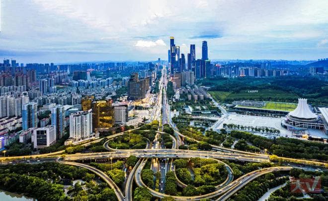 GDP1500亿！一个青秀区为何能吊打广西6个市？
