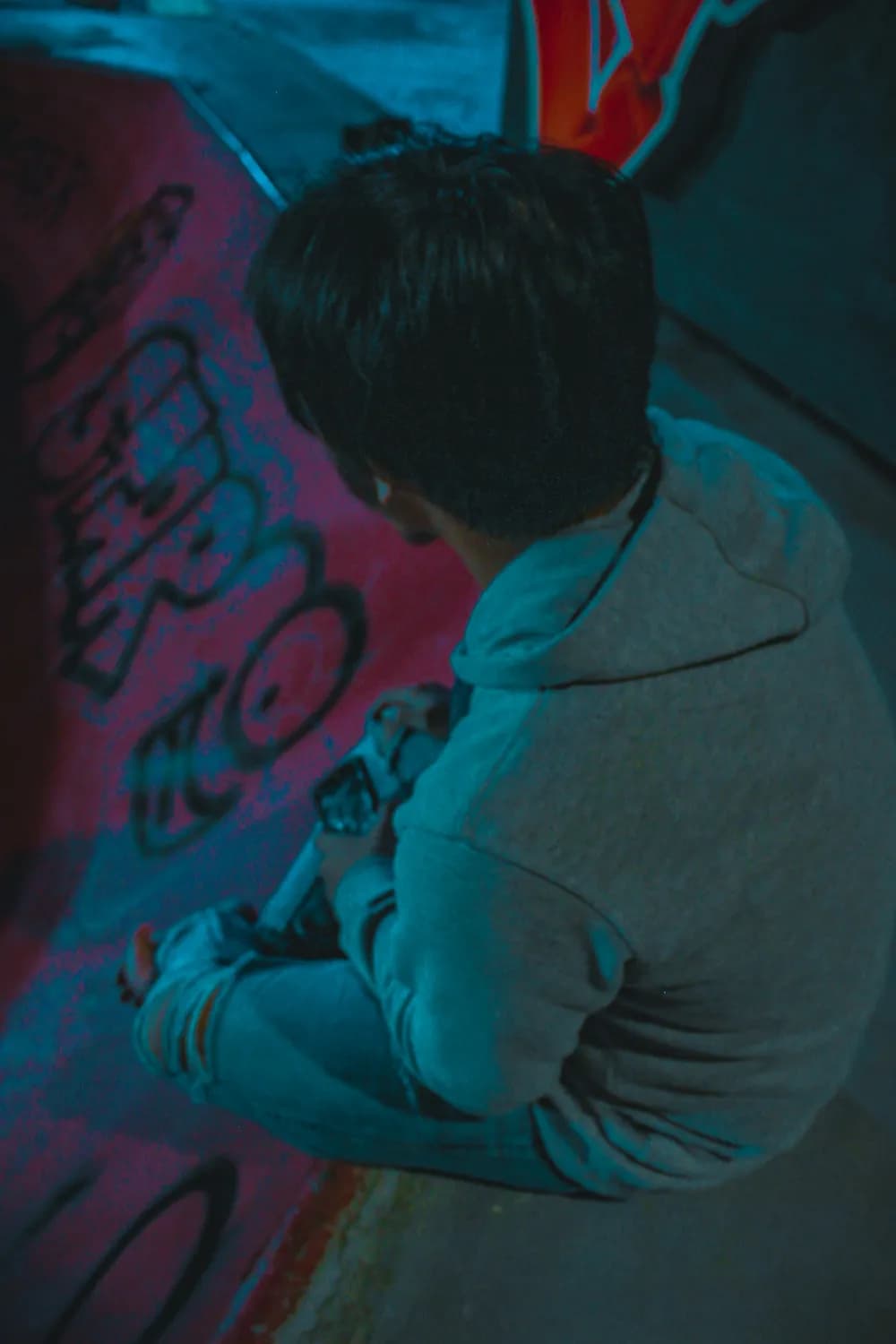 学业压力致青少年焦虑高发，自然疗法提供新解