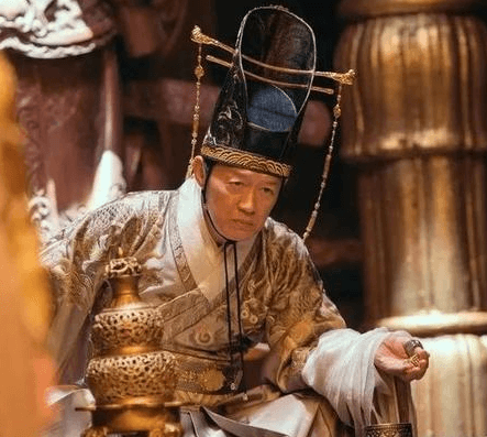 魏忠贤对明朝的影响到底有多大？为何说“魏忠贤不死，明朝不会亡”？