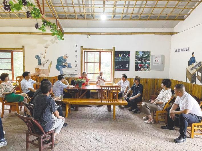 故事村里的新中国：白鸭垴村的75年变迁