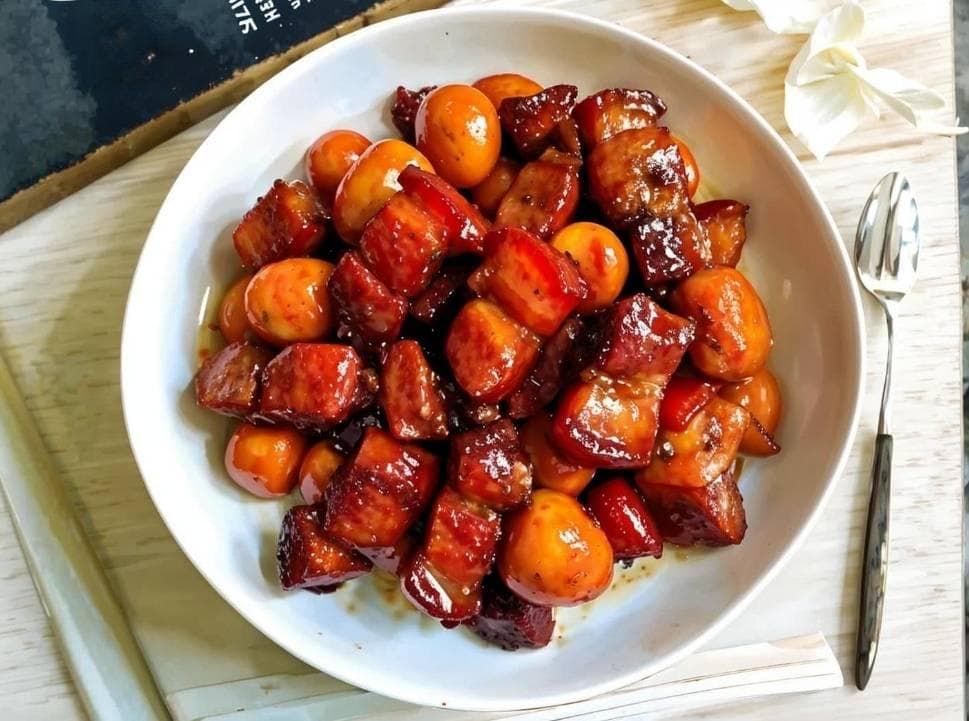油炸过后，油要不要倒掉？大厨教你个方法，30秒清澈见底无异味！