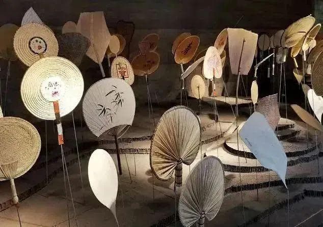 赏读 | 择扇而居 清风自来—— 略论中国扇文化历史与民俗内涵