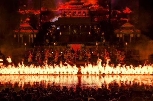 大型实景历史舞剧《长恨歌》：以白居易名篇为蓝本，展现大唐盛世与爱情传奇