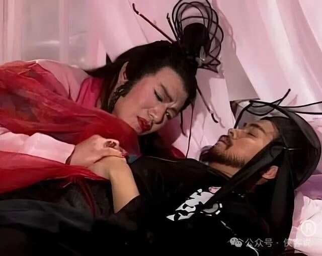 《笑傲江湖》：大反派东方不败为何有那么大的魅力？