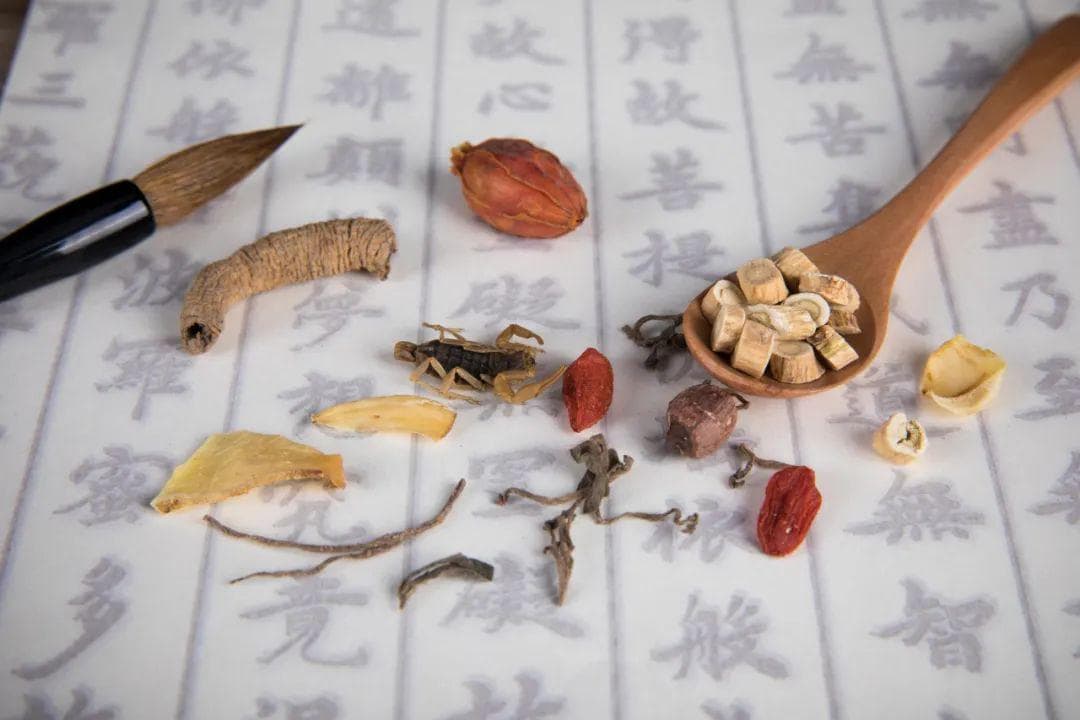 长期服用中草药，你的肝可能受不了
