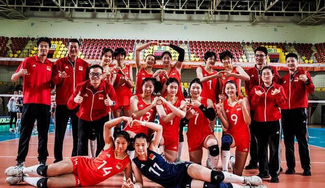 夺冠！中国女排在U17世锦赛上横扫日本，连续四次击败对手
