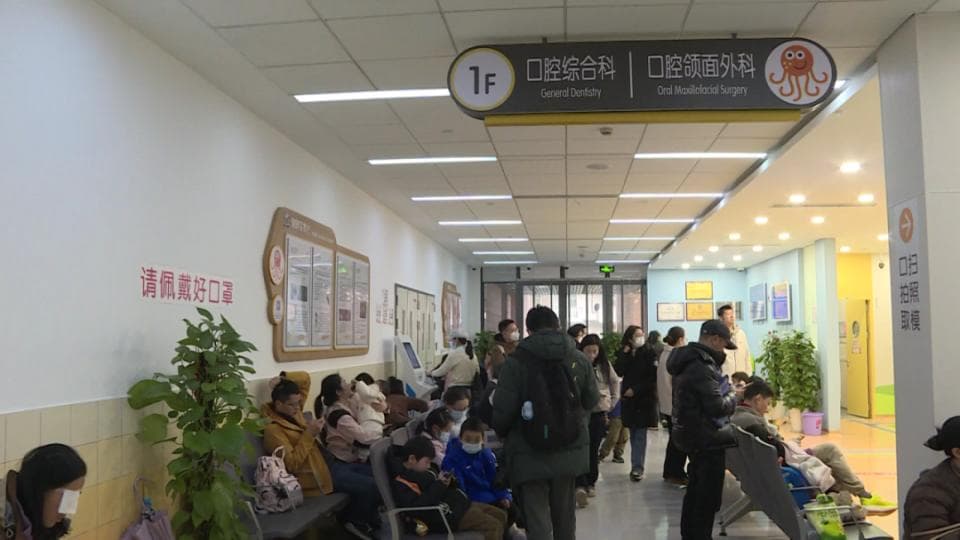牙齿矫正并非越早越好 医生建议：把握“最佳年龄期”