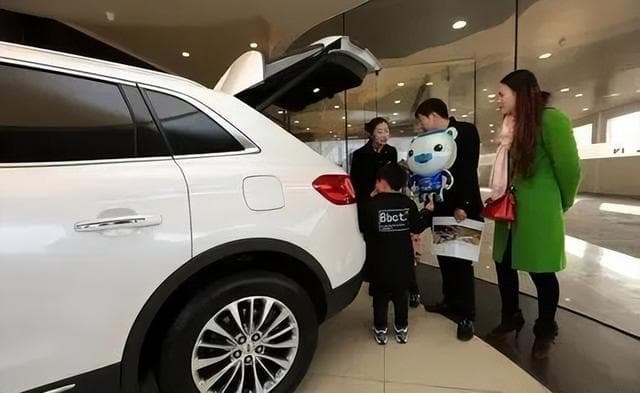 老司机教你在4S店砍价秘籍：购车省钱全攻略
