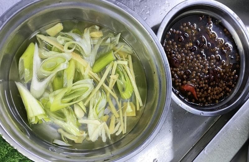 四喜丸子制作教程：从食材准备到成品展示的详细步骤