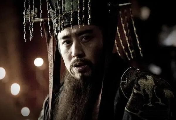 古代皇帝为什么被称作“万岁”，究竟是谁开的先例?