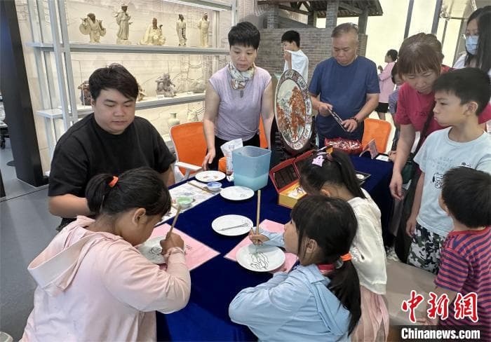 探访大湾区艺术中心：“非遗大餐”尽显岭南味