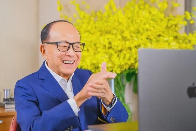 96岁李嘉诚登亚洲慈善英雄榜！