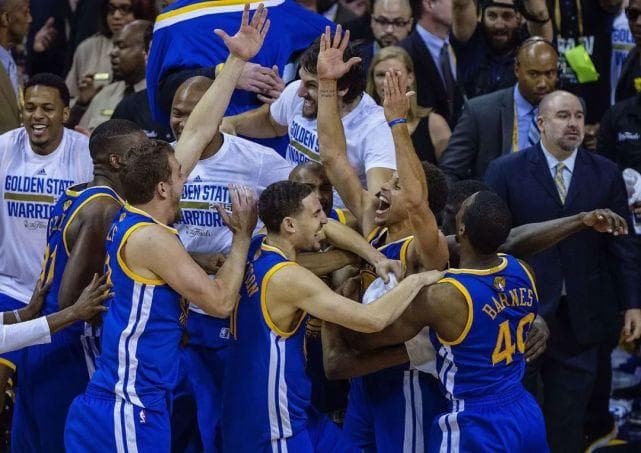 2015年NBA总决赛MVP争议：为何伊戈达拉力压库里当选？