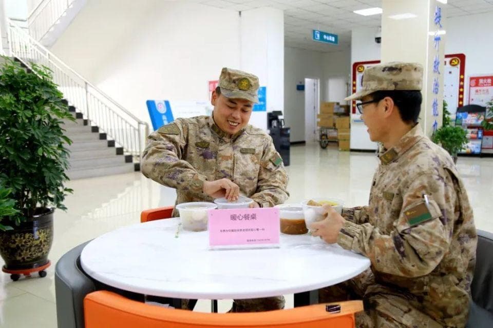 专属“健康大礼包”，温暖高原官兵心！