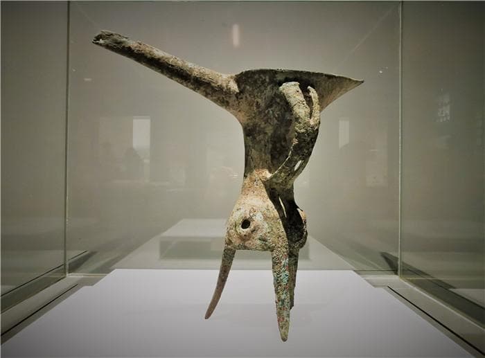 解码中国青铜酒器：11种古代酒器的形制与文化内涵