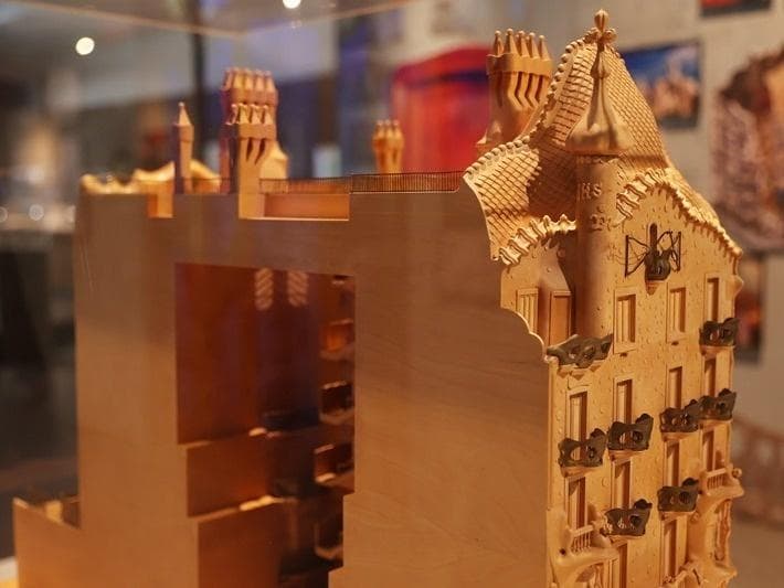 “高迪：瞬时即永恒”中国首展亮相武汉，100余组文物揭秘建筑大师的奇思妙想