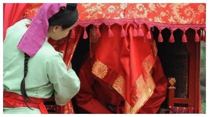 为什么古代女子身体未发育好，十三四岁就要出嫁？理由很简单