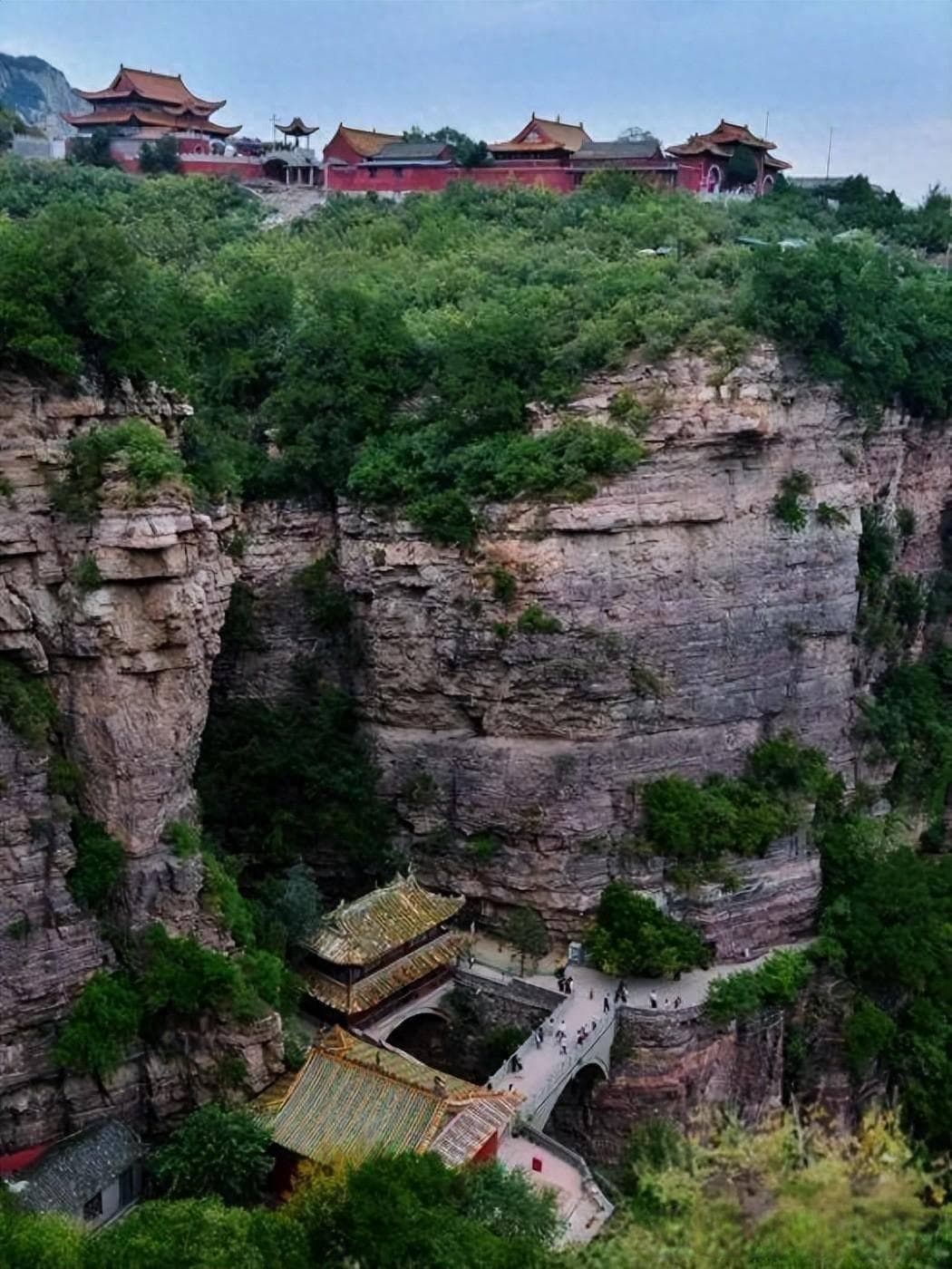 帝都隔壁的冷门景点好玩不扎堆，森林溪谷适合避暑纳凉，自驾2-3h