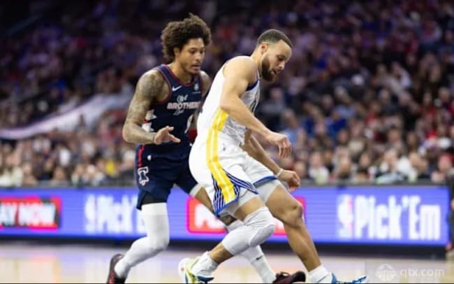 NBA常规赛：勇士139-105大胜76人，库里30分10助恩比德28分14板