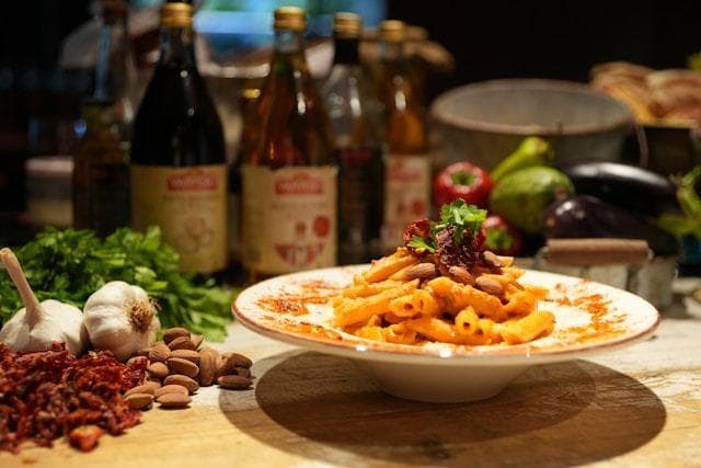 食物与情绪之间的微妙关系，为什么有些食物让我们心情愉悦？