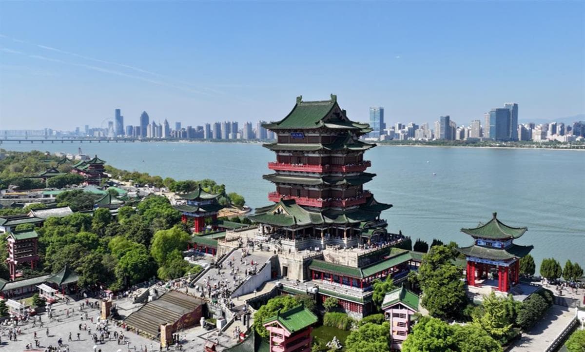 “英雄城”历史与现代共舞，南昌春节假期游客接待量全省第一