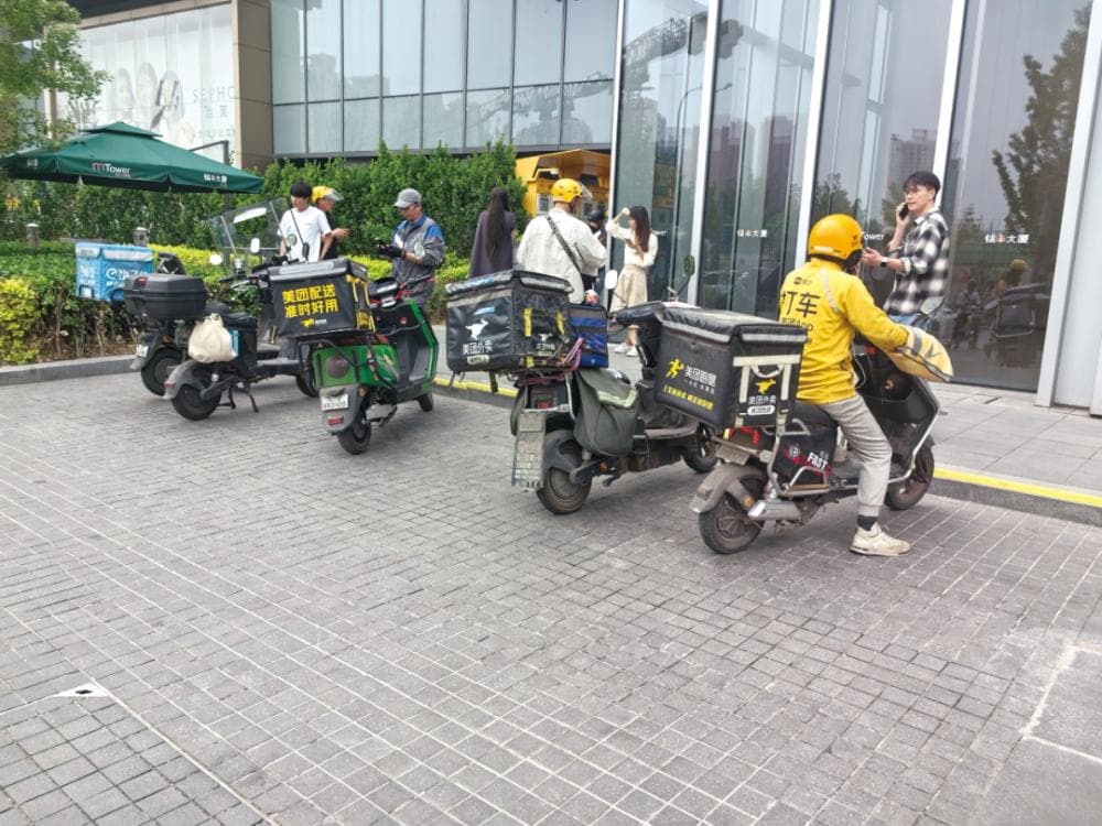 外卖订单增长放缓，骑手收入普遍下滑
