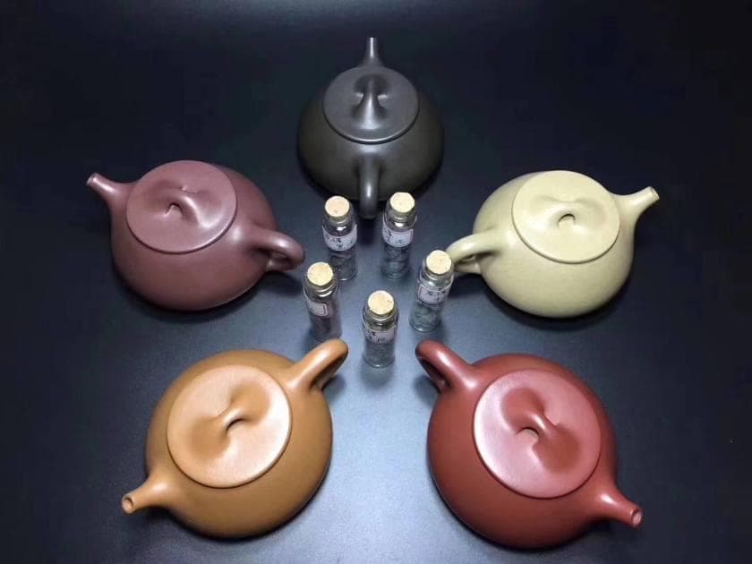 紫砂壶的颜色世界：从原料到成品的色彩奥秘