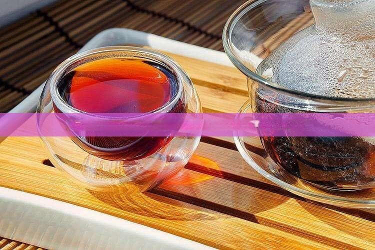用竹叶包着的普洱：品种、名称、可否饮用及其包装原因探究