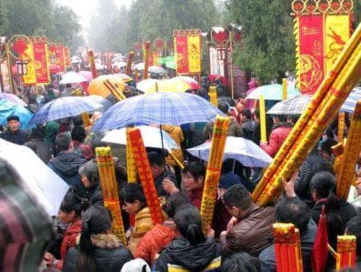 寺院经济揭秘：收入从哪来，又花到哪去了？