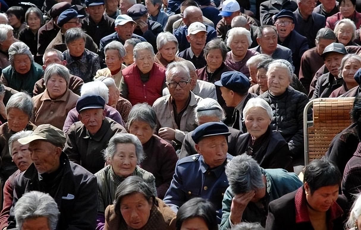 中国人口老龄化十年变迁：从2.12亿到3.1亿