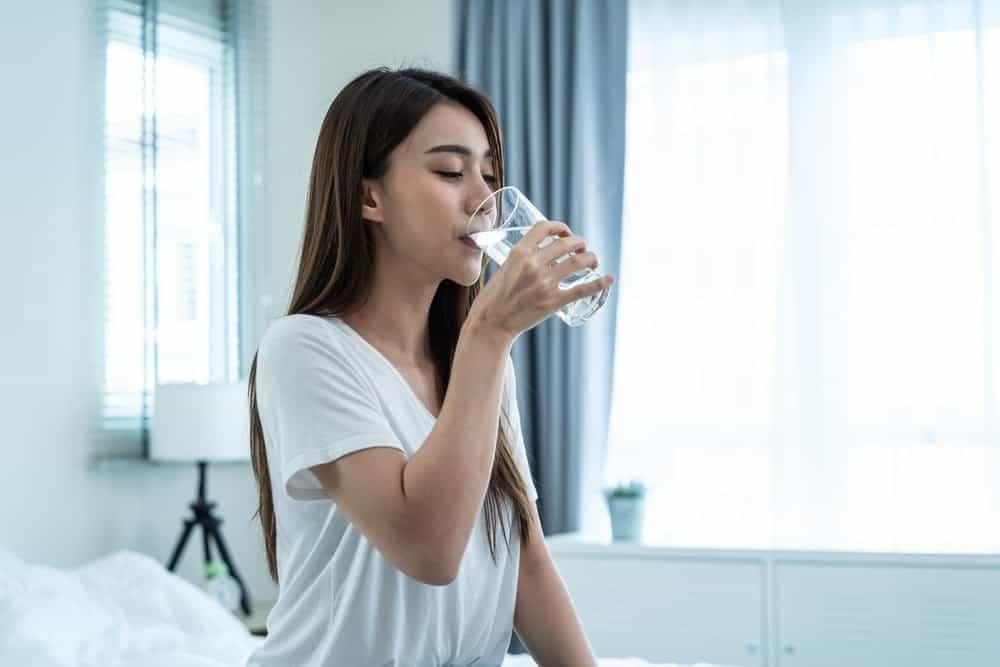 人一天要喝多少水？多喝水的8大好处！教你喝水量计算公式