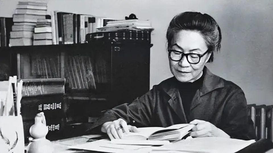 杨绛离世8周年，再读她留给世人的8条忠告，让你越活越清醒