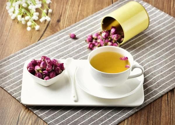 药食同源：玫瑰花、赤小豆、山楂和紫苏叶的养生之道