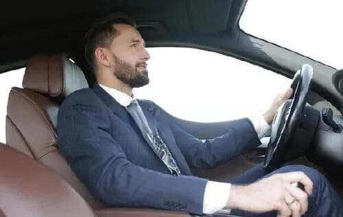 自动挡、CVT、AMT：三种汽车变速器技术对比与选购指南