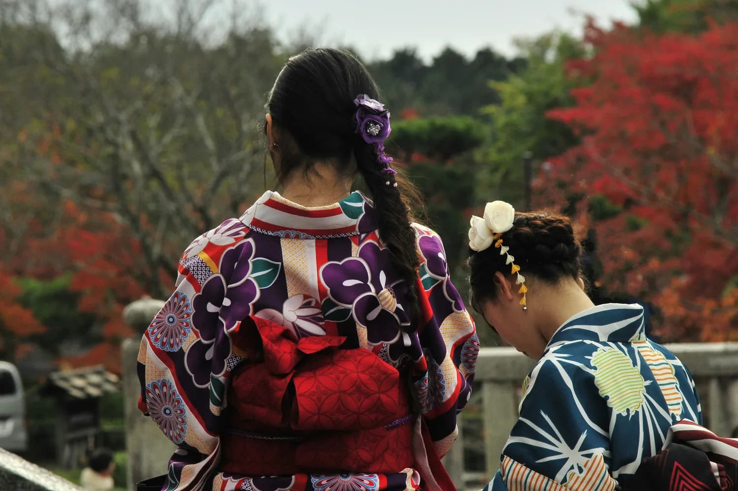 泉州蟳埔女簪花围走红，制定标准规范发展迎文旅热潮