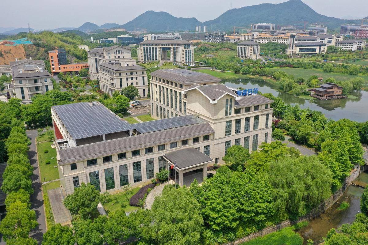2025怎么考取建筑节能减排咨询师证书？在哪考？报考条件有啥？考试难不难