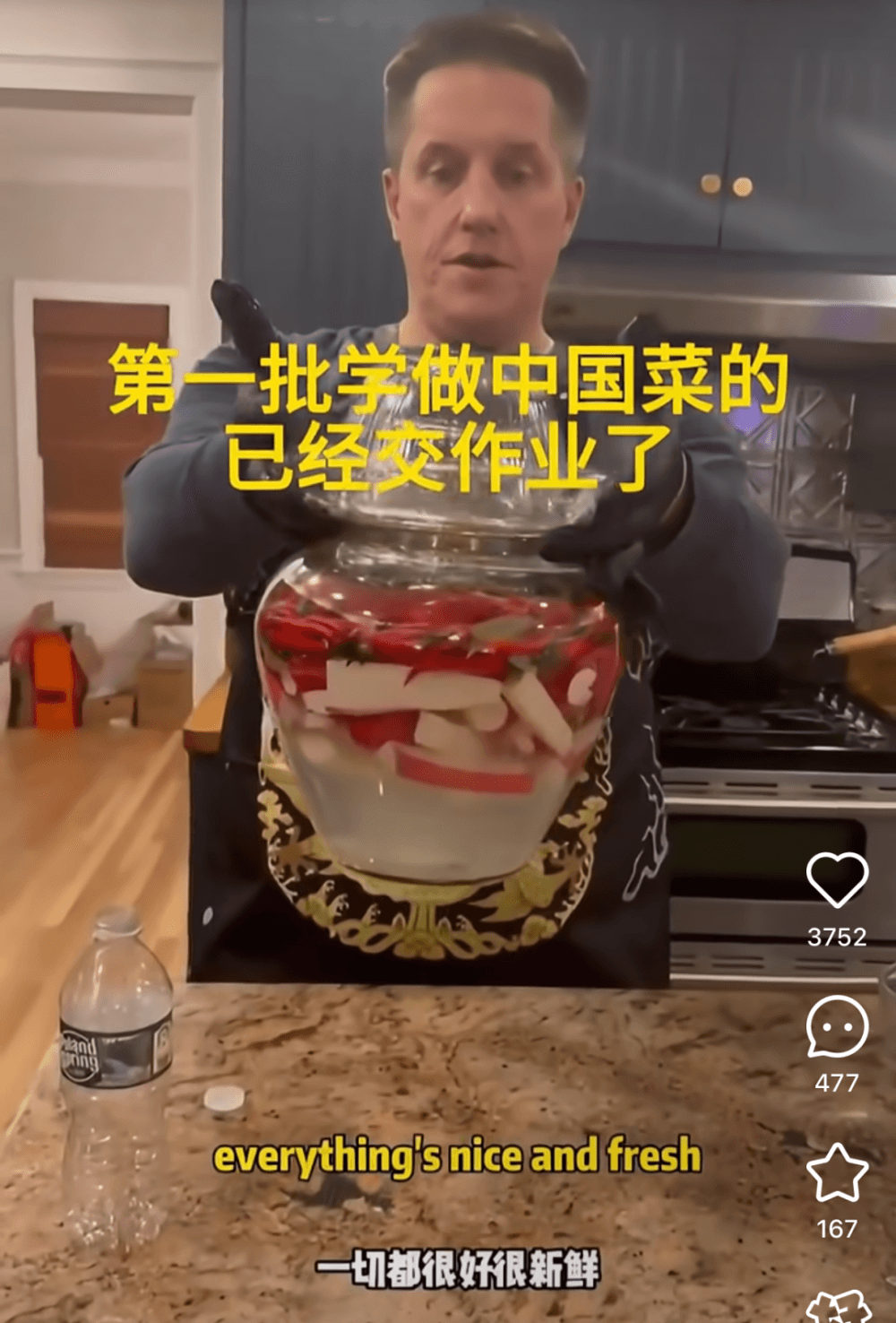 外国网友涌入小红书，是什么在“圈粉”？