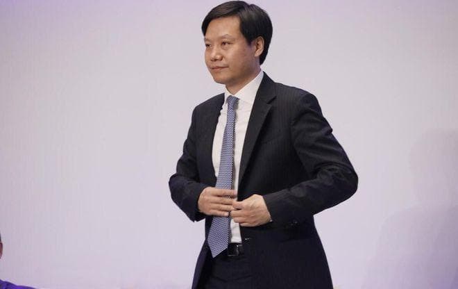 雷军逆袭史：三次跌落谷底，凭什么38岁东山再起缔造小米奇迹？